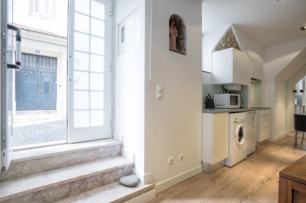 Bmyguest - Castelo Charming Flat Apartment Lisbon Bagian luar foto